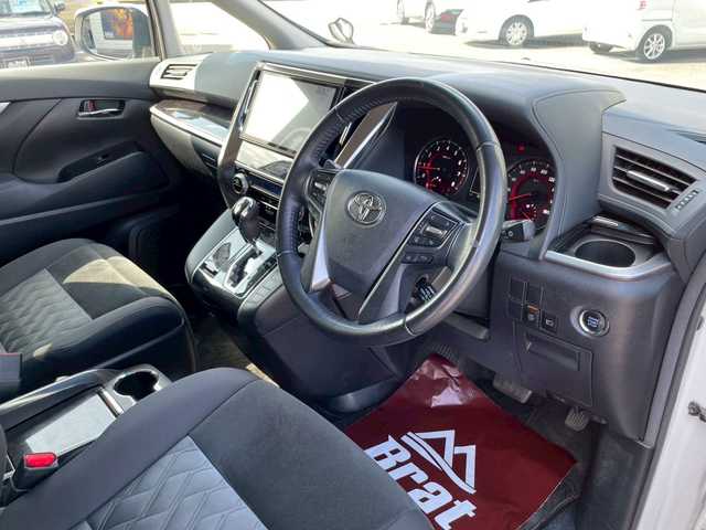 トヨタ アルファード 宮崎県 2019(令1)年 6.6万km ホワイトパールクリスタルシャイン モデリスタフルエアロ　/純正10.5インチナビ　/純正12インチフリップダウンモニター　/AC100Vコンセント　/両側パワースライドドア　/ドラレコ　/プリクラッシュセーフティ　/オートハイビーム　/レーンキープ　/バックカメラ　/パーキングセンサー　/Bluetooth　/DVD　/CD　/フルセグ