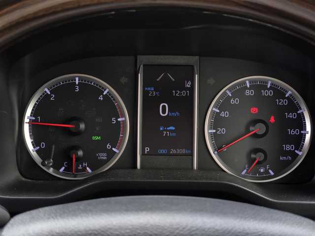 トヨタ グランエース プレミアム 鹿児島県 2020(令2)年 2.7万km ホワイトパールクリスタルシャイン ディーゼルターボ　/ビルトインＥＴＣ　/後席フリップダウンモニター　/デジタルインナーミラー　/全席シートヒーター/D+N席パワーシート　/パノラミックビューモニター　/アダプティブクルーズコントロール　/ドライブレコーダー/トヨタセーフティセンス/レーンキープアシスト/インテリジェントクリアランスソナー/パーキングサポートブレーキ(静止物)/パーキングサポートブレーキ(後方接近車両)/ウェルカムパワースライドドア/スマートエントリー＆プッシュスタートシステム/エグゼクティブパワーシート/横滑り防止装置/前後コーナーセンサー/エアバッグ(W＋サイド)