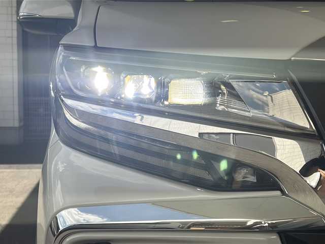 トヨタ アルファードハイブリット SR Cパッケージ 京都府 2018(平30)年 8.7万km ホワイトパールクリスタルシャイン ＪＢＬプレミアムサウンド　/純正ＳＤナビ 10.5インチ/トヨタセーフティセンス/レーダークルーズコントロール/レーンキープアシスト（LTA）/オートマチックハイビーム/プリクラッシュセーフティ（PCS）/ロードサインアシスト（RSA）/パーキングサポートブレーキ（PKSB）/アドバンストパーク/リアクロストラフィックアラート（RCTA）/クリアランスソナー/BSM/ブレーキホールド/置くだけ充電　/ステアリングヒーター/デジタルインナーミラー　/サンシェード　/メモリーパワーシート　/シートヒーター＆ベンチレーター　/バックカメラ　/ドライブレコーダー（ZDR-015）/ナノイー/オールオートパワーウィンドウ/ウィンカーミラー/フォグランプ/スマートキー/プッシュスタート