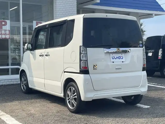 ホンダ Ｎ ＢＯＸ G ターボ SSパッケージ 徳島県 2013(平25)年 9.8万km プレミアムホワイトパール ターボ車/純正ナビゲーション　/（ワンセグTV/CD/SD/BT)/バックカメラ　/両側パワースライドドア　/ＥＴＣ　/トラクションコントロール/社外ドライブレコーダー/ＨＩＤオートヘッドライト　/クルーズコントロール　/アイドリングストップ　/リヤコーナーセンサー　/メッキドアハンドル/ウィンカーミラー/プッシュスタート/スマートキー/革巻きステアリング/ステアリングリモコン/純正フロアマット　/サイドバイザー/１２０V１８０Wパワーアウトレット