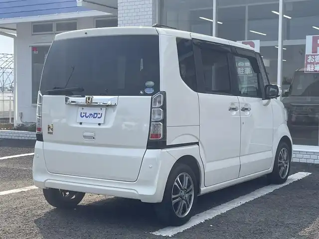 ホンダ Ｎ ＢＯＸ G ターボ SSパッケージ 徳島県 2013(平25)年 9.8万km プレミアムホワイトパール ターボ車/純正ナビゲーション　/（ワンセグTV/CD/SD/BT)/バックカメラ　/両側パワースライドドア　/ＥＴＣ　/トラクションコントロール/社外ドライブレコーダー/ＨＩＤオートヘッドライト　/クルーズコントロール　/アイドリングストップ　/リヤコーナーセンサー　/メッキドアハンドル/ウィンカーミラー/プッシュスタート/スマートキー/革巻きステアリング/ステアリングリモコン/純正フロアマット　/サイドバイザー/１２０V１８０Wパワーアウトレット