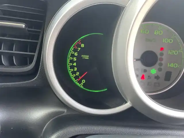 ホンダ Ｎ ＢＯＸ G ターボ SSパッケージ 徳島県 2013(平25)年 9.8万km プレミアムホワイトパール ターボ車/純正ナビゲーション　/（ワンセグTV/CD/SD/BT)/バックカメラ　/両側パワースライドドア　/ＥＴＣ　/トラクションコントロール/社外ドライブレコーダー/ＨＩＤオートヘッドライト　/クルーズコントロール　/アイドリングストップ　/リヤコーナーセンサー　/メッキドアハンドル/ウィンカーミラー/プッシュスタート/スマートキー/革巻きステアリング/ステアリングリモコン/純正フロアマット　/サイドバイザー/１２０V１８０Wパワーアウトレット