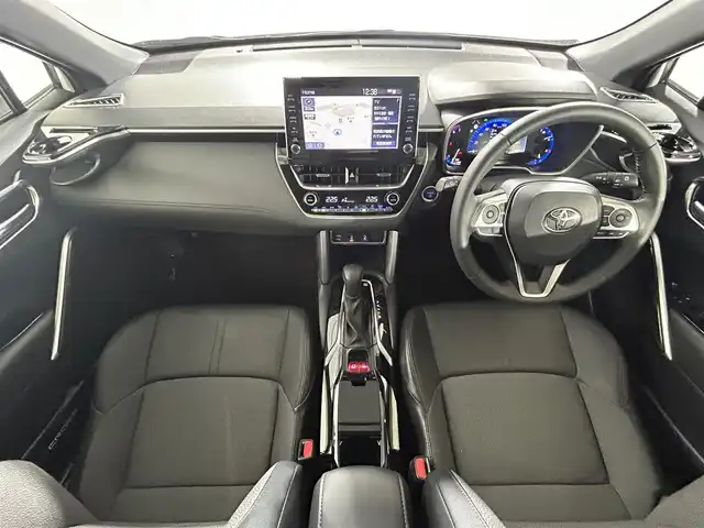 トヨタ カローラ クロス ハイブリッド Z 熊本県 2022(令4)年 1.8万km プラチナホワイトパールマイカ 純正9インチナビ/フルセグTV/Bluetooth/モデリスタエアロ/トヨタセーフティセンス/プリクラッシュセーフティ/レーントレーシングアシスト/ブラインドスポットモニター/クリアランスソナー/パーキングサポートブレーキ/リアクロストラフィックアラート/ロードサインアシスト/全周囲カメラ/オートマチックハイビーム/パワーバックドア/レーダークルーズコントロール/ビルトインETC/ハーフレザーシート/前席シートヒーター/運転席パワーシート/USB入慮/LEDヘッドランプ/ルーフレール/純正18インチアルミホイール/ドアバイザー/フロアマット/スマートキー