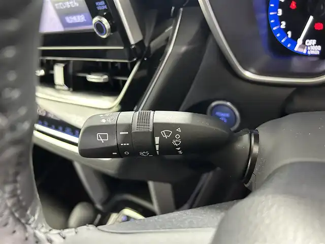 トヨタ カローラ クロス ハイブリッド Z 熊本県 2022(令4)年 1.8万km プラチナホワイトパールマイカ 純正9インチナビ/フルセグTV/Bluetooth/モデリスタエアロ/トヨタセーフティセンス/プリクラッシュセーフティ/レーントレーシングアシスト/ブラインドスポットモニター/クリアランスソナー/パーキングサポートブレーキ/リアクロストラフィックアラート/ロードサインアシスト/全周囲カメラ/オートマチックハイビーム/パワーバックドア/レーダークルーズコントロール/ビルトインETC/ハーフレザーシート/前席シートヒーター/運転席パワーシート/USB入慮/LEDヘッドランプ/ルーフレール/純正18インチアルミホイール/ドアバイザー/フロアマット/スマートキー