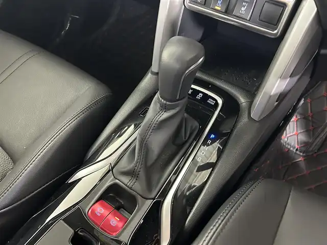 トヨタ カローラ クロス ハイブリッド Z 熊本県 2022(令4)年 1.8万km プラチナホワイトパールマイカ 純正9インチナビ/フルセグTV/Bluetooth/モデリスタエアロ/トヨタセーフティセンス/プリクラッシュセーフティ/レーントレーシングアシスト/ブラインドスポットモニター/クリアランスソナー/パーキングサポートブレーキ/リアクロストラフィックアラート/ロードサインアシスト/全周囲カメラ/オートマチックハイビーム/パワーバックドア/レーダークルーズコントロール/ビルトインETC/ハーフレザーシート/前席シートヒーター/運転席パワーシート/USB入慮/LEDヘッドランプ/ルーフレール/純正18インチアルミホイール/ドアバイザー/フロアマット/スマートキー