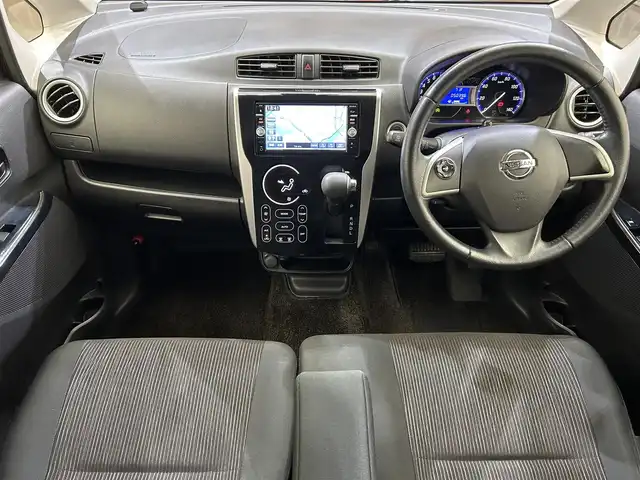 日産 デイズ ハイウェイスターX 愛媛県 2016(平28)年 5.1万km スパークリングレッドM 純正ナビ/Bluetooth/アラウンドビューモニター/エマージェンシーブレーキ/横滑り防止装置/フルセグテレビ/バックカメラ/アイドリングストップ/スマートキー/純正フロアマット/ベンチシート/純正AW/オートマチックハイビーム/ドアバイザー/プッシュスタート/ウィンカーミラー