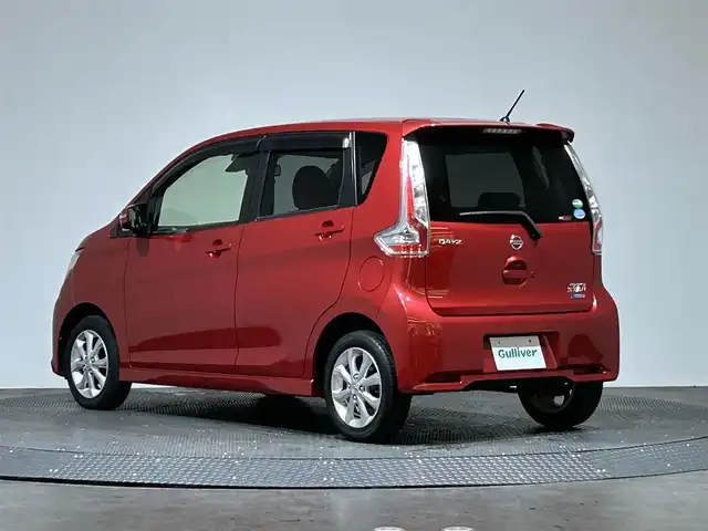 日産 デイズ ハイウェイスターX 愛媛県 2016(平28)年 5.1万km スパークリングレッドM 純正ナビ/Bluetooth/アラウンドビューモニター/エマージェンシーブレーキ/横滑り防止装置/フルセグテレビ/バックカメラ/アイドリングストップ/スマートキー/純正フロアマット/ベンチシート/純正AW/オートマチックハイビーム/ドアバイザー/プッシュスタート/ウィンカーミラー