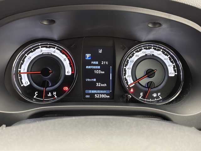 トヨタ ハイラックス Z ブラックラリーエディション 千葉県 2019(令1)年 5.3万km スーパーホワイトⅡ 純正ナビCD DVD フルセグ AUX/ＥＴＣ/バックカメラ/純正アルミホイール/４ＷＤ/純正ドアバイザー/トヨタセーフティーセンス/プリクラッシュセーフティー/ロードサインアシスト/ダウンヒルアシストコントロール/センターデフロック/スマートキー/プッシュスタート/ウィンカーミラー/ステアリングスイッチ/フォグランプ