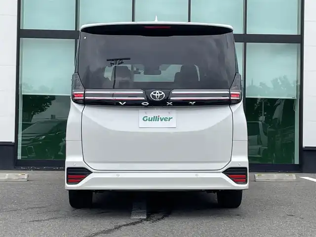 トヨタ ヴォクシー S－Z 和歌山県 2023(令5)年 4.5万km ホワイトパールクリスタルシャイン 純正8インチナビ/バックカメラ/BT/USB/衝突軽減ブレーキ/ブラインドスポットモニター/レーンキープアシスト/前後コーナーセンサー/オートライト/ドラレコ/ビルトインETC2.0/シートヒーター/両側パワスラ/オートホールド/LEＤヘッドライト/ハーフレザーシート