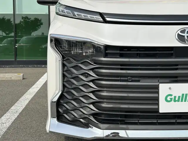 トヨタ ヴォクシー S－Z 和歌山県 2023(令5)年 4.5万km ホワイトパールクリスタルシャイン 純正8インチナビ/バックカメラ/BT/USB/衝突軽減ブレーキ/ブラインドスポットモニター/レーンキープアシスト/前後コーナーセンサー/オートライト/ドラレコ/ビルトインETC2.0/シートヒーター/両側パワスラ/オートホールド/LEＤヘッドライト/ハーフレザーシート