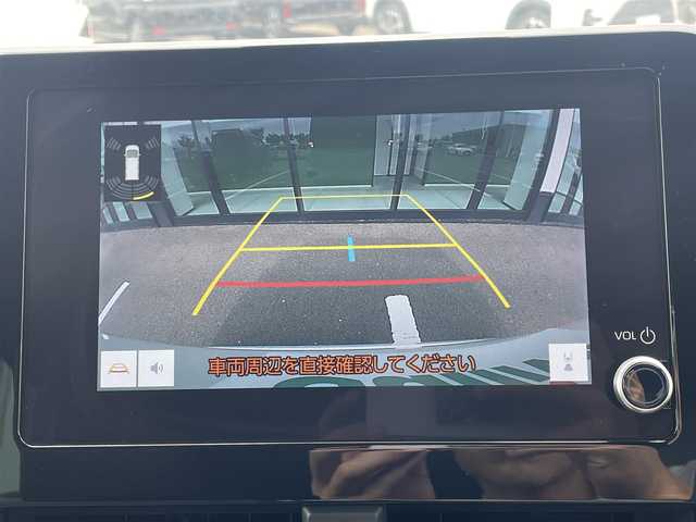 トヨタ ヴォクシー S－Z 和歌山県 2023(令5)年 4.5万km ホワイトパールクリスタルシャイン 純正8インチナビ/バックカメラ/BT/USB/衝突軽減ブレーキ/ブラインドスポットモニター/レーンキープアシスト/前後コーナーセンサー/オートライト/ドラレコ/ビルトインETC2.0/シートヒーター/両側パワスラ/オートホールド/LEＤヘッドライト/ハーフレザーシート