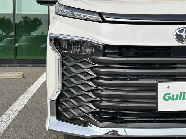 トヨタ ヴォクシー S－Z 和歌山県 2023(令5)年 4.5万km ホワイトパールクリスタルシャイン 純正8インチナビ/バックカメラ/BT/USB/衝突軽減ブレーキ/ブラインドスポットモニター/レーンキープアシスト/前後コーナーセンサー/オートライト/ドラレコ/ビルトインETC2.0/シートヒーター/両側パワスラ/オートホールド/LEＤヘッドライト/ハーフレザーシート