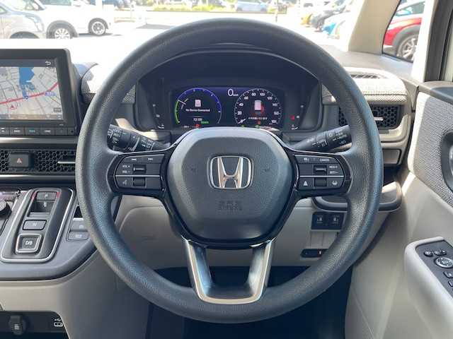 ホンダ ステップワゴン eHEV エアー 長崎県 2022(令4)年 1.5万km プラチナホワイトパール ワンオーナー/純正8インチナビ/CD/DVD/BT/USB/フルセグTV/バックカメラ/両側パワースライドドア/ホンダセンシング/レーダークルーズコントロール/純正ドライブレコーダー/ステアリングスイッチ/純正16インチAW/LEDヘッドライト/ETC