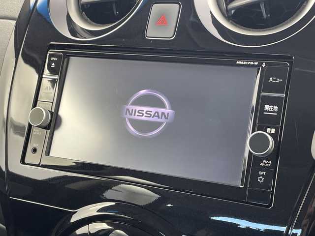 日産 ノート e－パワー X 新潟県 2018(平30)年 5.2万km 青 登録時走行距離51752km/純正メモリナビ/　フルセグTV/CD/DVD/Bluetooth/USB/アラウンドビューモニター/エマージェンシーブレーキ/デジタルインナーミラー/レーンキープアシスト/前後コーナーセンサー/踏み間違い防止/純正リアスポイラー/スマートキー /ETC/ステアリングスイッチ/オートライト/純正フロアマット/レザー調シートカバー/禁煙車