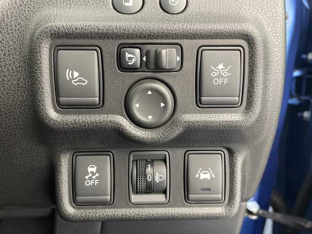 日産 ノート e－パワー X 新潟県 2018(平30)年 5.2万km 青 登録時走行距離51752km/純正メモリナビ/　フルセグTV/CD/DVD/Bluetooth/USB/アラウンドビューモニター/エマージェンシーブレーキ/デジタルインナーミラー/レーンキープアシスト/前後コーナーセンサー/踏み間違い防止/純正リアスポイラー/スマートキー /ETC/ステアリングスイッチ/オートライト/純正フロアマット/レザー調シートカバー/禁煙車