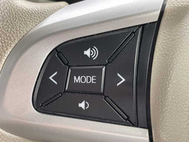 ダイハツ ムーヴ キャンバス G メイクアッフ SA Ⅱ 新潟県 2017(平29)年 9.2万km パールホワイトⅢ/ファインミントメタリック 2トーン 純正ディスプレイオーディオ【DUK-W67D】/　Bluetooth/CD/DVD/USB/スマートアシストII/・衝突回避支援ブレーキ機能/・衝突警報機能(対車両、対歩行者)/・車線逸脱警報機能/・誤発進抑制制御機能/・先行車発進お知らせ機能/両側パワースライドドア/コーナーセンサー/バックモニター/アイドリングストップ/LEDヘッドライト/ステアリングスイッチ