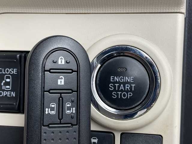 ダイハツ ムーヴ キャンバス G メイクアッフ SA Ⅱ 新潟県 2017(平29)年 9.2万km パールホワイトⅢ/ファインミントメタリック 2トーン 純正ディスプレイオーディオ【DUK-W67D】/　Bluetooth/CD/DVD/USB/スマートアシストII/・衝突回避支援ブレーキ機能/・衝突警報機能(対車両、対歩行者)/・車線逸脱警報機能/・誤発進抑制制御機能/・先行車発進お知らせ機能/両側パワースライドドア/コーナーセンサー/バックモニター/アイドリングストップ/LEDヘッドライト/ステアリングスイッチ