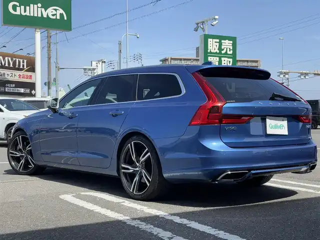 ボルボ Ｖ９０ T6 AWD Rデザイン 徳島県 2017(平29)年 5.4万km 青 純正メーカーナビ/Bluetooth接続/フルセグTV/全方位カメラ/レザーシート/衝突被害軽減システム/前席パワーシート/前席シートヒーター/スマートキー/LEDヘッドライト/オートマチックハイビーム/純正フロアマット/純正アルミホイール/MTモード付AT