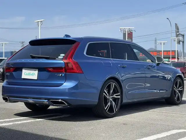 ボルボ Ｖ９０ T6 AWD Rデザイン 徳島県 2017(平29)年 5.4万km 青 純正メーカーナビ/Bluetooth接続/フルセグTV/全方位カメラ/レザーシート/衝突被害軽減システム/前席パワーシート/前席シートヒーター/スマートキー/LEDヘッドライト/オートマチックハイビーム/純正フロアマット/純正アルミホイール/MTモード付AT