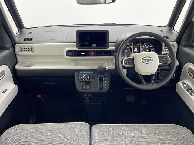 ダイハツ ムーヴ キャンバス ストライプス G ターボ 秋田県 2024(令6)年 0.2万km シャイニングホワイトパール/スムーズグレーマイカメタリック ４ＷＤ/両側パワースライドドア/衝突被害軽減システム/横滑り防止装置/レーンキープアシスト/後ろコーナーセンサー/前席シートヒーター/レーダークルーズコントロール/アイドリングストップ/クリアランスソナー/純正フロアマット/ＬＥＤライト/フォグランプ/オートライト/スペアキー/電動格納ミラー/自動パーキングブレーキ/オートホールド/オートエアコン/USBポート/ステアリングリモコン装着車両/バックカメラ装着車両