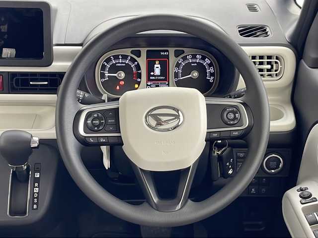 ダイハツ ムーヴ キャンバス ストライプス G ターボ 秋田県 2024(令6)年 0.2万km シャイニングホワイトパール/スムーズグレーマイカメタリック ４ＷＤ/両側パワースライドドア/衝突被害軽減システム/横滑り防止装置/レーンキープアシスト/後ろコーナーセンサー/前席シートヒーター/レーダークルーズコントロール/アイドリングストップ/クリアランスソナー/純正フロアマット/ＬＥＤライト/フォグランプ/オートライト/スペアキー/電動格納ミラー/自動パーキングブレーキ/オートホールド/オートエアコン/USBポート/ステアリングリモコン装着車両/バックカメラ装着車両
