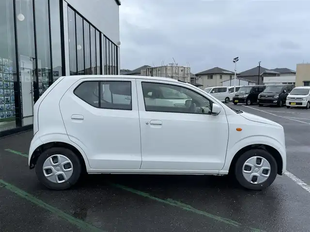 スズキ アルト L 長崎県 2021(令3)年 3.7万km スペリアホワイト シートヒーター/スタッドレスタイヤ積み込み/純正ＣＤ/オートライト/純正キーレス/電動格納ミラー/アイドリングストップ　/横滑り防止/ＥＴＣ