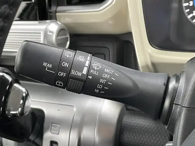 スズキ クロスビー HYBRID MZ 宮崎県 2019(令1)年 3.8万km ピュアホワイトパール/ブラック2トーンルーフ 社外ナビ「AVN-D9」/(AM.FM.Bluetooth.DVD.CD.SD)/フルセグTV/バックカメラ/コーナーセンサー/ETC/クルーズコントロール/シートヒーター/パドルシフト/横滑り防止機能/アイドリングストップ/衝突軽減ブレーキ/レーンキープアシスト/電格ミラー/パワーステアリング/パワーウィンドウ/スマートキー