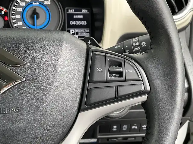スズキ クロスビー HYBRID MZ 宮崎県 2019(令1)年 3.8万km ピュアホワイトパール/ブラック2トーンルーフ 社外ナビ「AVN-D9」/(AM.FM.Bluetooth.DVD.CD.SD)/フルセグTV/バックカメラ/コーナーセンサー/ETC/クルーズコントロール/シートヒーター/パドルシフト/横滑り防止機能/アイドリングストップ/衝突軽減ブレーキ/レーンキープアシスト/電格ミラー/パワーステアリング/パワーウィンドウ/スマートキー