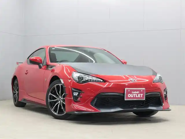 トヨタ ８６ GT リミテッド 三重県 2020(令2)年 3.1万km ピュアレッド 純正メモリナビ・ワンセグTV/・Bluetooth/バックカメラ/シートヒーター /ユピテルドライブレコーダー/クルーズコントロール/ETC/純正17インチアルミホイール/TRDハイレスポンスマフラーVer.R/TRDフロントスポイラー/TRDサイドスカート/TRDマフラーガーニッシュ/TRDエアロタービュレーター/TRDカラードフェンダーフィン/純正リアスポイラー/ボンネットラッピング/LEDヘッドライト/・オートライト/LEDフォグライト/プッシュエンジンスタート/スマートキー×2/新車時保証書/取扱説明書