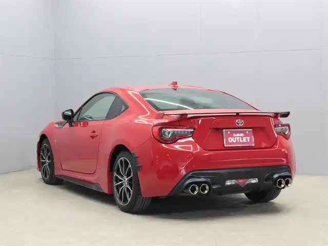 トヨタ ８６ GT リミテッド 三重県 2020(令2)年 3.1万km ピュアレッド 純正メモリナビ・ワンセグTV/・Bluetooth/バックカメラ/シートヒーター /ユピテルドライブレコーダー/クルーズコントロール/ETC/純正17インチアルミホイール/TRDハイレスポンスマフラーVer.R/TRDフロントスポイラー/TRDサイドスカート/TRDマフラーガーニッシュ/TRDエアロタービュレーター/TRDカラードフェンダーフィン/純正リアスポイラー/ボンネットラッピング/LEDヘッドライト/・オートライト/LEDフォグライト/プッシュエンジンスタート/スマートキー×2/新車時保証書/取扱説明書