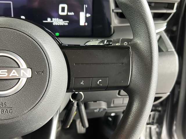 日産 ノート X 広島県 2022(令4)年 2.6万km ダークメタルグレー 禁煙/純正ナビ/フルセグTV/Bluetooth/USB/アラウンドビューモニター/デジタルインナーミラー /LEDオートライト/オートハイビーム/ワイヤレス充電/ドライブレコーダー/純正フロアマット/純正ドアバイザー/ビルトインETC2.0/スマートキー/スペアキー /プッシュスタート /純正16インチアルミホイール