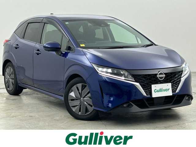 日産 ノート X 福岡県 2021(令3)年 4.5万km オーロラフレアブルーパール 純正ナビ　/アラウンドビューモニター　/ＥＴＣ　/前方ドラレコ　/インテリジェントルームミラー　/置くだけ充電　/ＡＣＣ　/プロパイロット　/コーナーセンサー　/エマージェンシーブレーキ　/レーンキープ　/ＢＳＭ　/ＬＥＤ