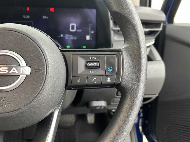 日産 ノート X 福岡県 2021(令3)年 4.5万km オーロラフレアブルーパール 純正ナビ　/アラウンドビューモニター　/ＥＴＣ　/前方ドラレコ　/インテリジェントルームミラー　/置くだけ充電　/ＡＣＣ　/プロパイロット　/コーナーセンサー　/エマージェンシーブレーキ　/レーンキープ　/ＢＳＭ　/ＬＥＤ