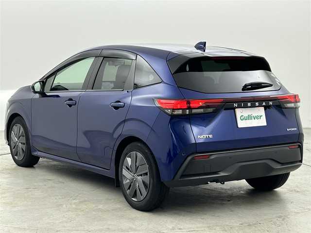 日産 ノート X 福岡県 2021(令3)年 4.5万km オーロラフレアブルーパール 純正ナビ　/アラウンドビューモニター　/ＥＴＣ　/前方ドラレコ　/インテリジェントルームミラー　/置くだけ充電　/ＡＣＣ　/プロパイロット　/コーナーセンサー　/エマージェンシーブレーキ　/レーンキープ　/ＢＳＭ　/ＬＥＤ