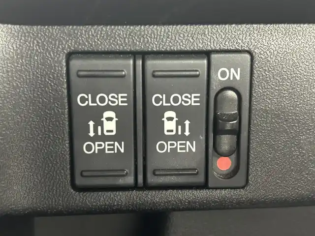 ホンダ ステップワゴン スパーダクールスピリット HセンシングBスタイル 岡山県 2019(令1)年 5.7万km モダンスティールM 純正メモリーナビ/【BT/フルセグTV/Carplay/USB接続/iPod】/型番:VXU-197SWi/両側パワースライドドア/レーダークルーズコントロール/バックカメラ/ハーフレザーシート/衝突軽減ブレーキシステム/純正ドライブレコーダー（前）/純正フロアマット/純正17インチアルミホイール/LEDヘッドライト/横滑り防止/禁煙車/パドルシフト