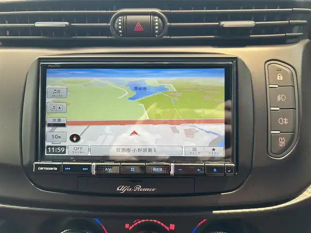アルファロメオ ジュリエッタ ヴェローチェ 1750 TBI 大阪府 2021(令3)年 2.6万km ブラックパステル 赤レザー/パワーシート/シートメモリ/シートヒーター/HIDヘッドライト/純正18インチアルミホイール/クリアランスソナー/ETC/ドライブレコーダー/クルーズコントロール/社外ナビ/リモコンキー