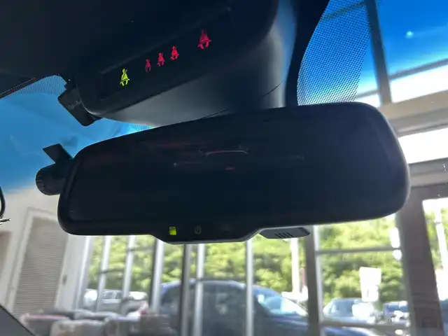 アルファロメオ ジュリエッタ ヴェローチェ 1750 TBI 大阪府 2021(令3)年 2.6万km ブラックパステル 赤レザー/パワーシート/シートメモリ/シートヒーター/HIDヘッドライト/純正18インチアルミホイール/クリアランスソナー/ETC/ドライブレコーダー/クルーズコントロール/社外ナビ/リモコンキー