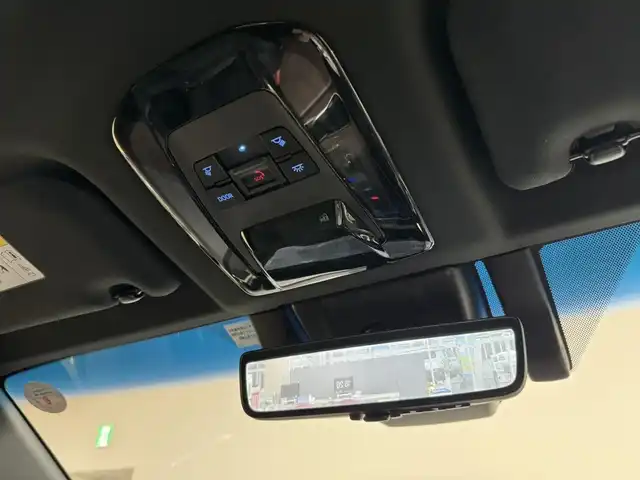 トヨタ ハリアー ハイブリッド Z レザーパッケージ 三重県 2021(令3)年 5.1万km ホワイトパールクリスタルシャイン ハイブリッド/FF/MTモード付フロアCVT/純正 12.3インチナビ/（AM/FM/TV/Bluetooth/USB/iPod/CarPlay/AndroidAuto/Miracast）/【OP】パノラミックビューモニター（シースルービュー機能付）/JBLプレミアムサウンドシステム（9スピーカー＆アンプ）/ドライブレコーダー 前後（デジタルミラー内蔵）/ETC2.0/Toyota Safety Sense/●プリクラッシュセーフティ/●レーントレーシングアシスト/●レーダークルコン/●アダプティブハイビームシステム/●ロードサインアシスト/・先行車発進告知機能/・ブラインドスポットモニター/・パーキングサポートブレーキ（前後静止物、後方接近車両）/など/装備/・デジタルインナーミラー（前後録画機能付）/・カラーヘッドアップディスプレイ/・ハンズフリーパワーバックドア/・本革シート（黒）/・シートヒーター＋ベンチレーション（D/N）/・ステアリングヒーター/・パワーシート（D8way（メモリー・4wayランバーサポート付）/N4way）/・左右独立オートエアコン/・オートワイパー/・18AW/など