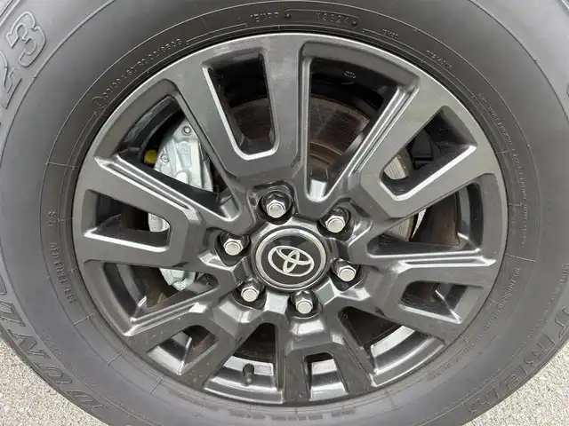 トヨタ ランドクルーザー ２５０ VX 福岡県 2024(令6)年 0.4万km プラチナホワイトパールマイカ プッシュスタートボタン/スマートキー/クルーズコントロール/純正メーカーナビ/Bluetoothオーディオ/USB接続/ETC2.0/全方位カメラ/フルセグTV/HDMI接続/サンルーフ/電動リアゲート/純正フロアマット/運転席パワーシート/レザーシート/純正アルミホイール/LEDヘッドライト/SOSコール