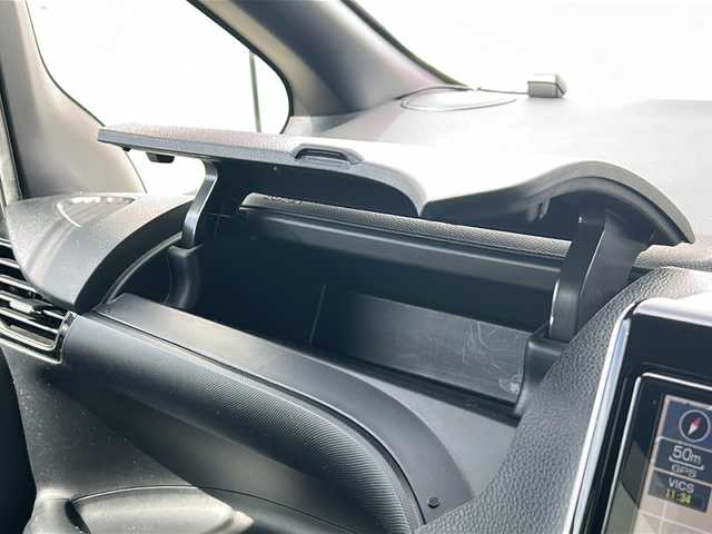 トヨタ ヴォクシー ZS 煌Ⅱ 三重県 2020(令2)年 4.5万km ブラック 純正9型ナビ /バックカメラ /両側パワースライドドア /ビルトインETC2.0 /スペアキー /前後コーナーセンサー /トヨタセーフティセンス/ステアリングスイッチ/USB給電/LEDヘッドライト /オートハイビーム /オートライト/クルーズコントロール/レーンキープアシスト/衝突軽減ブレーキ/純正フロアマット /電動格納ミラー/禁煙車