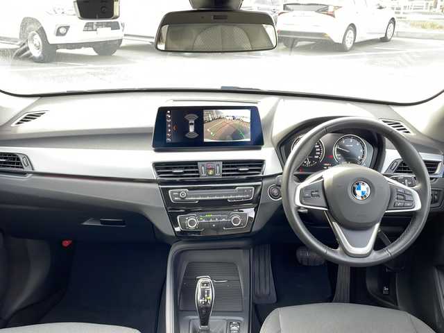ＢＭＷ Ｘ１ xDrive 18d 新潟県 2020(令2)年 5.7万km 白 4WD/純正ナビ(AM/FM/Bluetooth)/バックカメラ/純正前後ドライブレコーダー/インテリジェントセーフティ/ミラー一体型ETC/純正アルミ/LEDヘッドライト/ルーフレール/スペアキー/取扱説明書