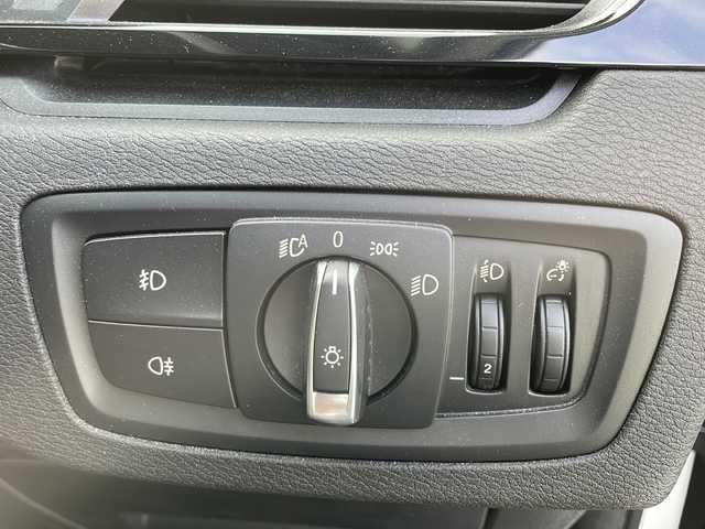 ＢＭＷ Ｘ１ xDrive 18d 新潟県 2020(令2)年 5.7万km 白 4WD/純正ナビ(AM/FM/Bluetooth)/バックカメラ/純正前後ドライブレコーダー/インテリジェントセーフティ/ミラー一体型ETC/純正アルミ/LEDヘッドライト/ルーフレール/スペアキー/取扱説明書