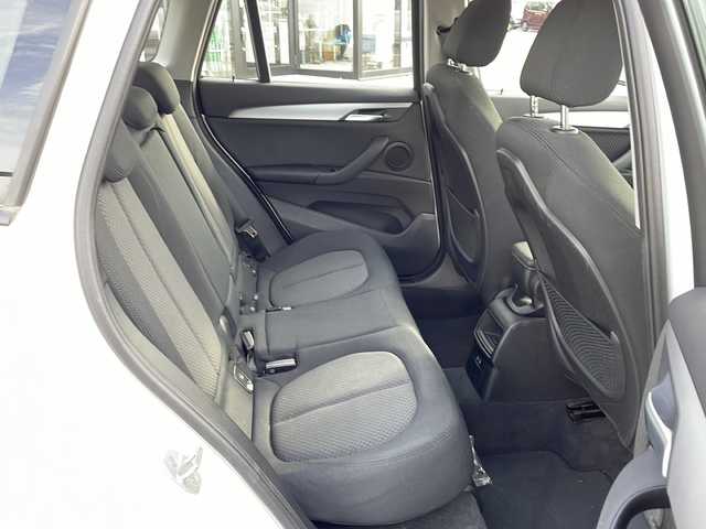 ＢＭＷ Ｘ１ xDrive 18d 新潟県 2020(令2)年 5.7万km 白 4WD/純正ナビ(AM/FM/Bluetooth)/バックカメラ/純正前後ドライブレコーダー/インテリジェントセーフティ/ミラー一体型ETC/純正アルミ/LEDヘッドライト/ルーフレール/スペアキー/取扱説明書