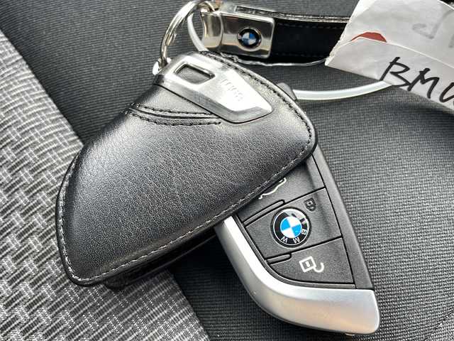 ＢＭＷ Ｘ１ xDrive 18d 新潟県 2020(令2)年 5.7万km 白 4WD/純正ナビ(AM/FM/Bluetooth)/バックカメラ/純正前後ドライブレコーダー/インテリジェントセーフティ/ミラー一体型ETC/純正アルミ/LEDヘッドライト/ルーフレール/スペアキー/取扱説明書