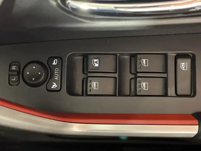 トヨタ ライズ G 福岡県 2022(令4)年 2.2万km ナチュラルベージュマイカM 純正9インチディスプレイオーディオ/・AM/FM/HDMI/AppleCarplay/フルセグTV/・バックモニター/スマートアシスト/コーナーセンサー/ETC2.0/ドライブレコーダー前後/ステアリングリモコン/LEDヘッドライト/・オートライト/スマートキー/・スペアキー/・プッシュスタート/純正16インチアルミホイール/純正フロアマット/純正ドアバイザー