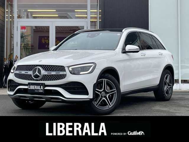 メルセデス・ベンツ ＧＬＣ２２０ d 4マチック AMGライン 福岡県 2019(令1)年 3.1万km ポーラホワイト ・純正メモリナビ/(BT/USB/フルセグ)/・ETC2.0/・360°カメラ/・ブラインドスポットモニター/・パノラミックスライディングルーフ/・アンビエントライト/・エアサス/・革巻きステアリング/・パドルシフト/・ステアリングスイッチ/・ACC/・パークアシスト/・レーンキープアシスト/・3ゾーンエアコン/・シートヒーター全席/・ハーフレザーシート/・パワーシートD-N/・LEDヘッドライト/・オートライト/・フォグライト（リヤ）/・電動リヤゲート/・純正フロアマット/・純正19インチAW