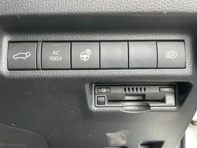 トヨタ ＲＡＶ４ ハイブリッドG 岩手県 2020(令2)年 5.1万km ホワイトパールクリスタルシャイン 純正９型ナビ　Ｆカメラ　Ｂカメラ　Ｂｌｕｅｔｏｏｔｈ　ＣＤ　ＤＶＤ　フルセグ　BSM　シートヒーター　ステアヒーター　ＬＥＤオートライト　純正１８ＡＷ　ルーフレール　ＰＷバックドア　ＡＣ１００Ｖ