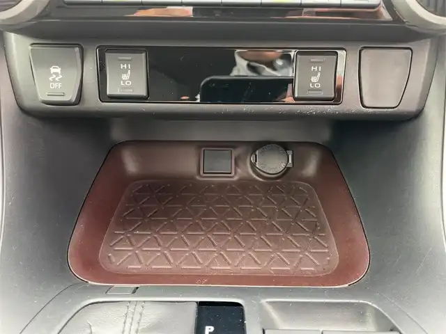 トヨタ ＲＡＶ４ ハイブリッドG 岩手県 2020(令2)年 5.1万km ホワイトパールクリスタルシャイン 純正９型ナビ　Ｆカメラ　Ｂカメラ　Ｂｌｕｅｔｏｏｔｈ　ＣＤ　ＤＶＤ　フルセグ　BSM　シートヒーター　ステアヒーター　ＬＥＤオートライト　純正１８ＡＷ　ルーフレール　ＰＷバックドア　ＡＣ１００Ｖ