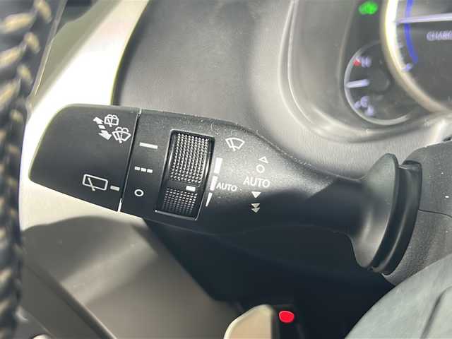 レクサス ＮＸ 300h バージョンL 広島県 2018(平30)年 6.6万km グラファイトブラックガラスフレーク 禁煙/レクサスセーフティシステムプラス/純正ナビ/CD/DVD/Blu-ray/DTV/Bluetooth/USB/パノラミックビューモニター(/76000)/純正OP18インチブロンズアルミホイール(/25000)/NAVI/AI-AVS(/100000)/クリアランスソナー /BSM(/60000)/LDA/三眼LEDオートライト/オートマチックハイビーム /ビルトインETC2.0/前後ドライブレコーダー/ステアリングスイッチ/ステアリングヒーター/AC100V電源/赤革シート/シートヒーター /シートベンチレーション /パワーシート/メモリーシート /パワーバックドア/スマートキー/プッシュスタート/純正フロアマット