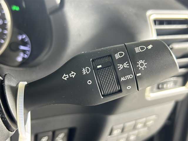 レクサス ＮＸ 300h バージョンL 広島県 2018(平30)年 6.6万km グラファイトブラックガラスフレーク 禁煙/レクサスセーフティシステムプラス/純正ナビ/CD/DVD/Blu-ray/DTV/Bluetooth/USB/パノラミックビューモニター(/76000)/純正OP18インチブロンズアルミホイール(/25000)/NAVI/AI-AVS(/100000)/クリアランスソナー /BSM(/60000)/LDA/三眼LEDオートライト/オートマチックハイビーム /ビルトインETC2.0/前後ドライブレコーダー/ステアリングスイッチ/ステアリングヒーター/AC100V電源/赤革シート/シートヒーター /シートベンチレーション /パワーシート/メモリーシート /パワーバックドア/スマートキー/プッシュスタート/純正フロアマット